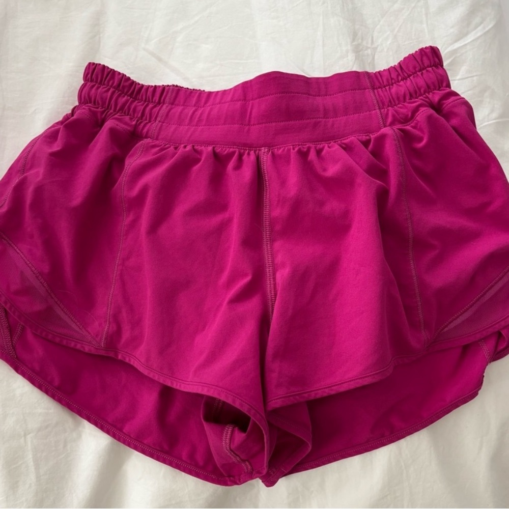 Lululemon Hotty Hot low rise 2.5” inseam magenta Shorts